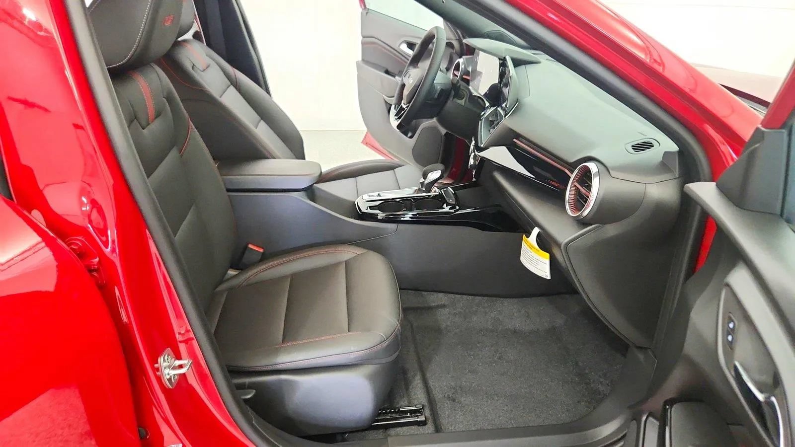 New 2026 Chevrolet Trax RS w/ Driver Confidence Package FWD image 29