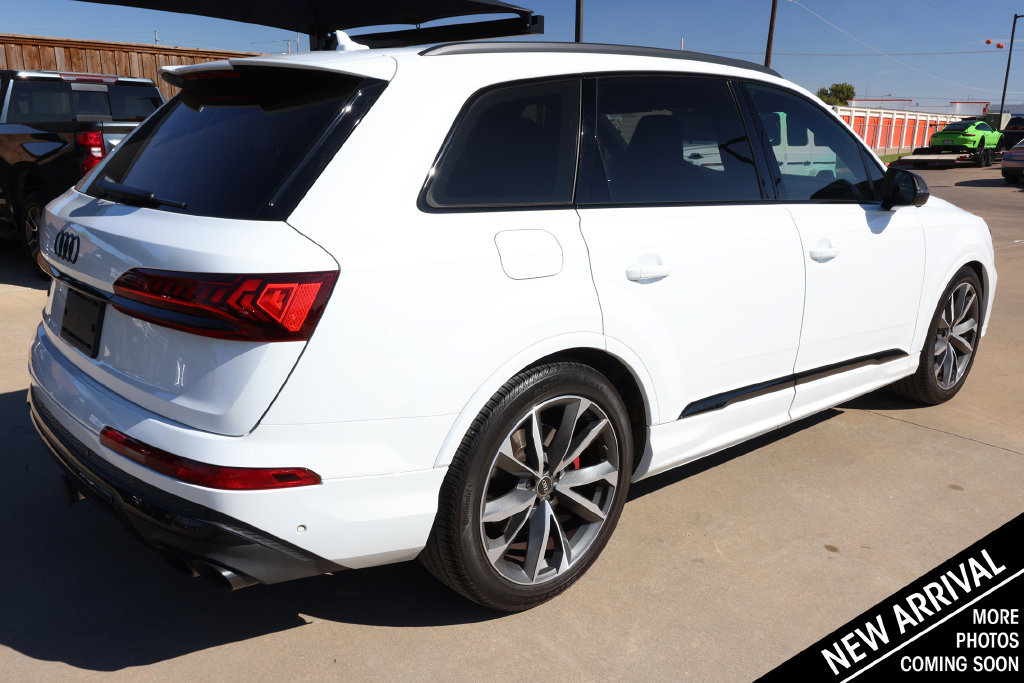 Used 2023 Audi SQ7 Prestige AWD/4WD image 5