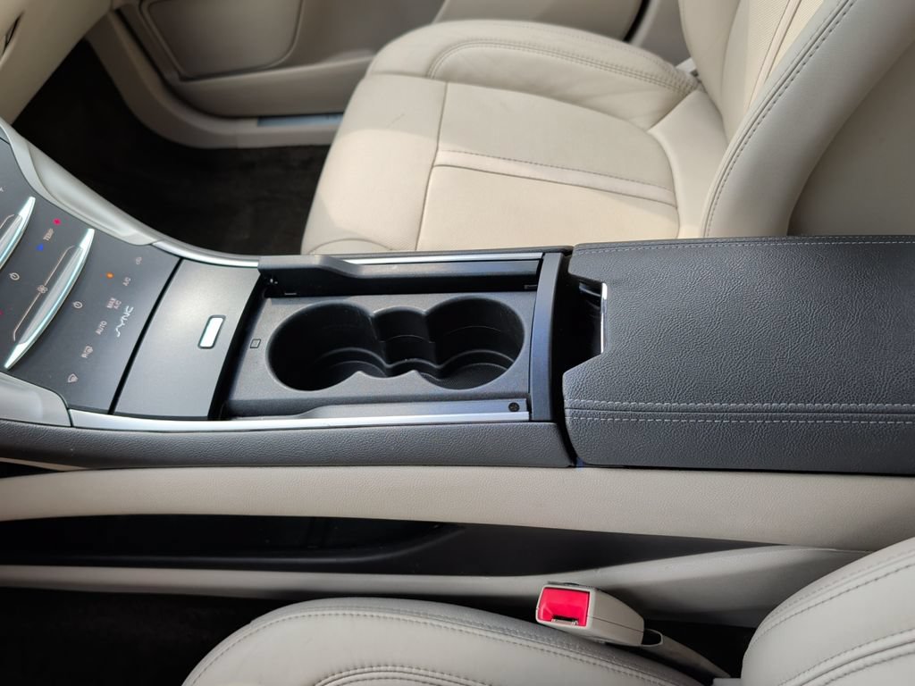 Used 2016 Lincoln MKZ w/ Equipment Group 300A Reserve FWD image 25