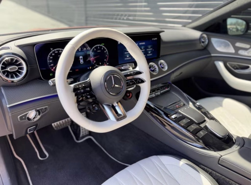 Used 2024 Mercedes-Benz AMG GT 63 image 10
