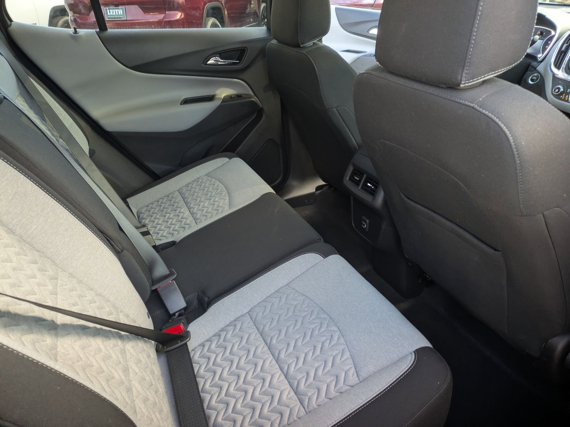 Used 2022 Chevrolet Equinox LT image 24