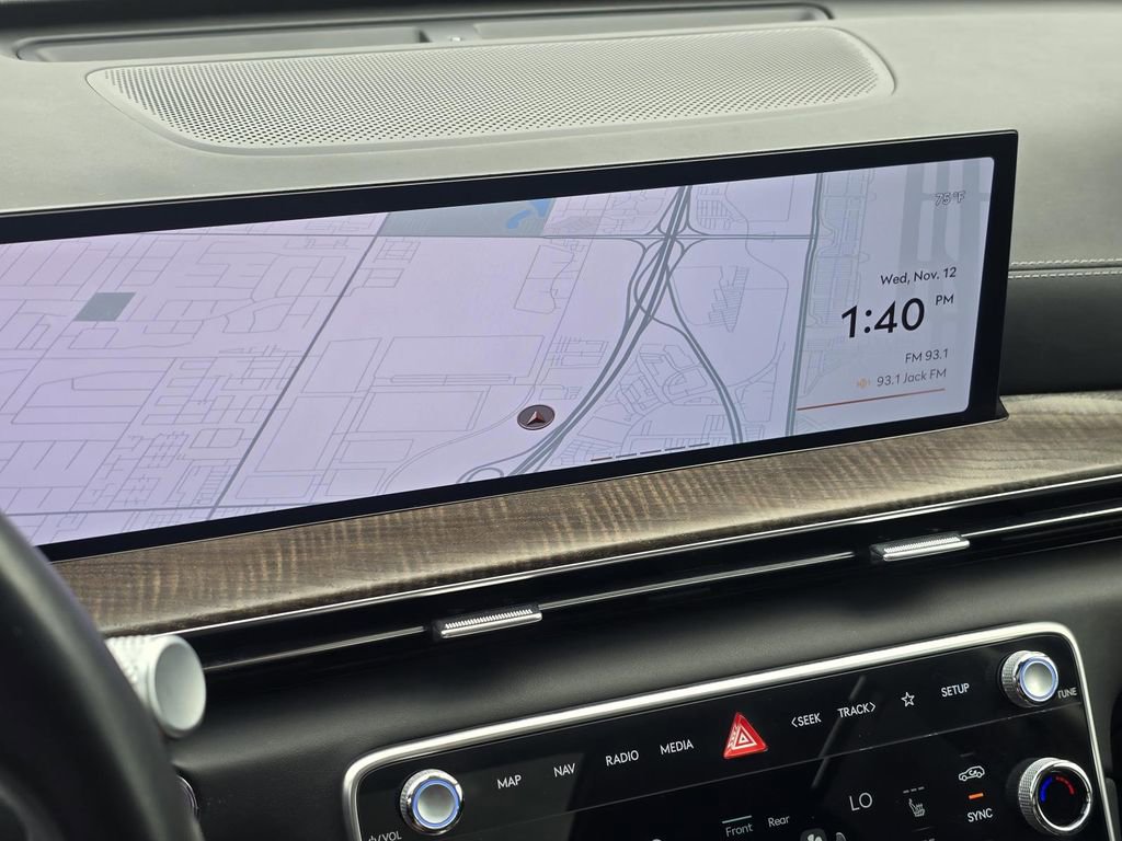 Used 2025 Genesis GV80 2.5T Advanced image 14