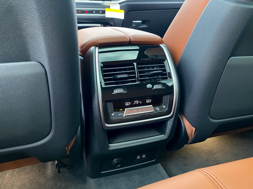 New 2026 BMW X5 M60i AWD/4WD image 38