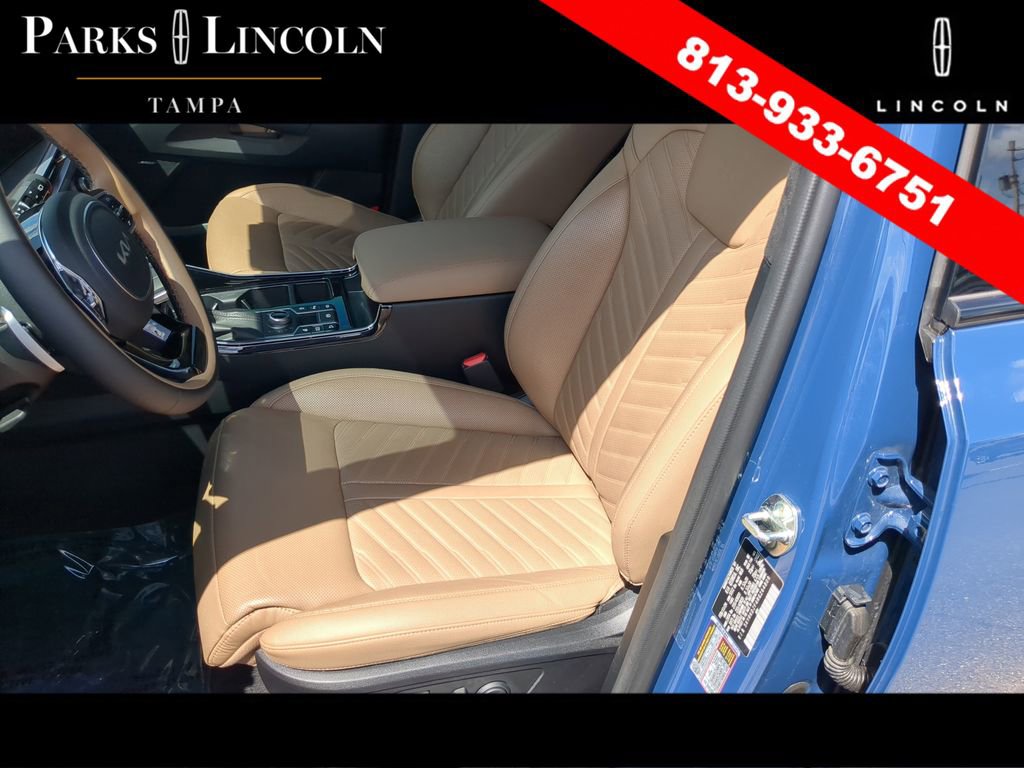 Used 2024 Kia Sorento SX Prestige w/ Olive Brown Leather Package image 19