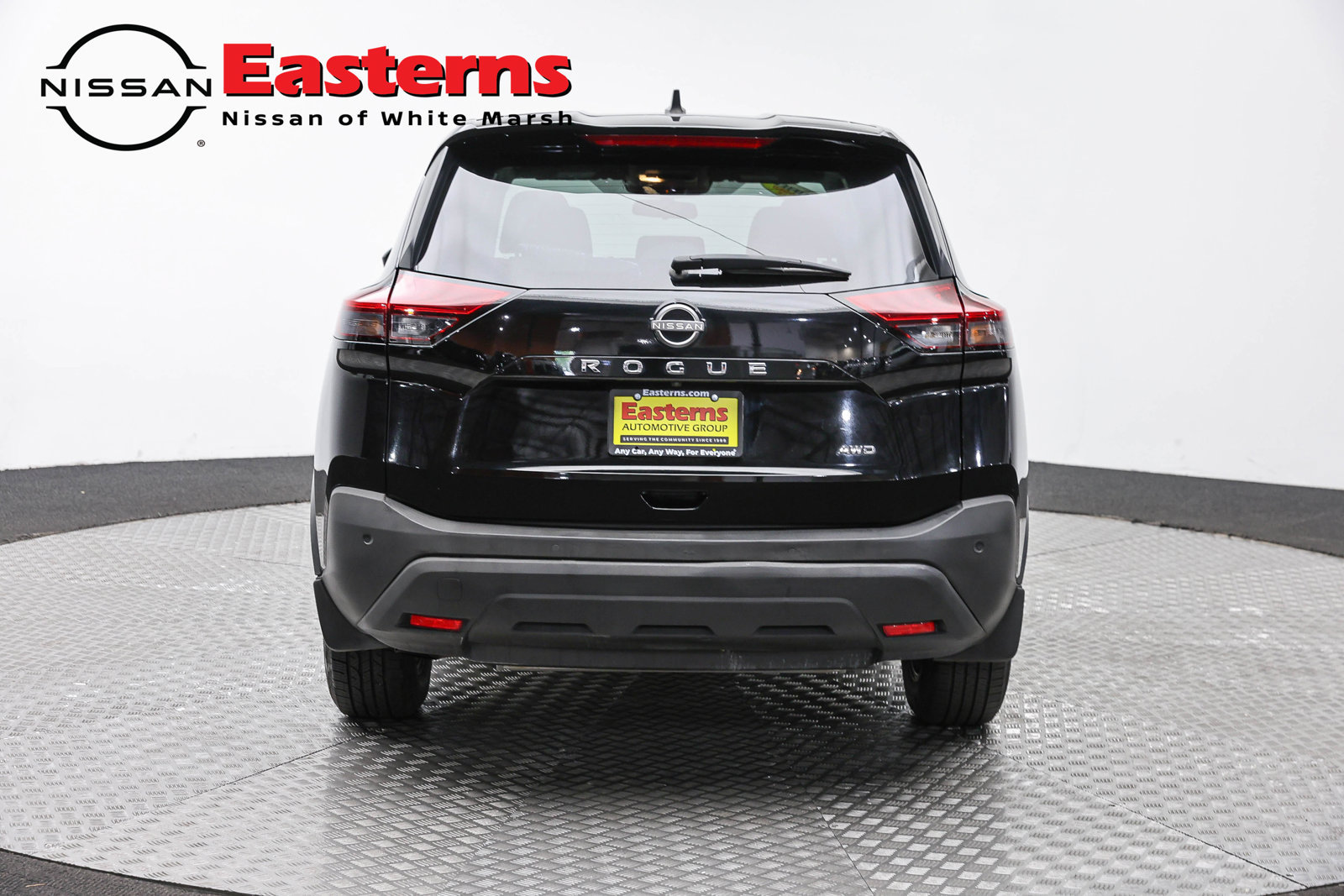 Used 2023 Nissan Rogue S AWD/4WD image 6