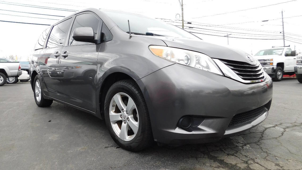 Used 2011 Toyota Sienna LE