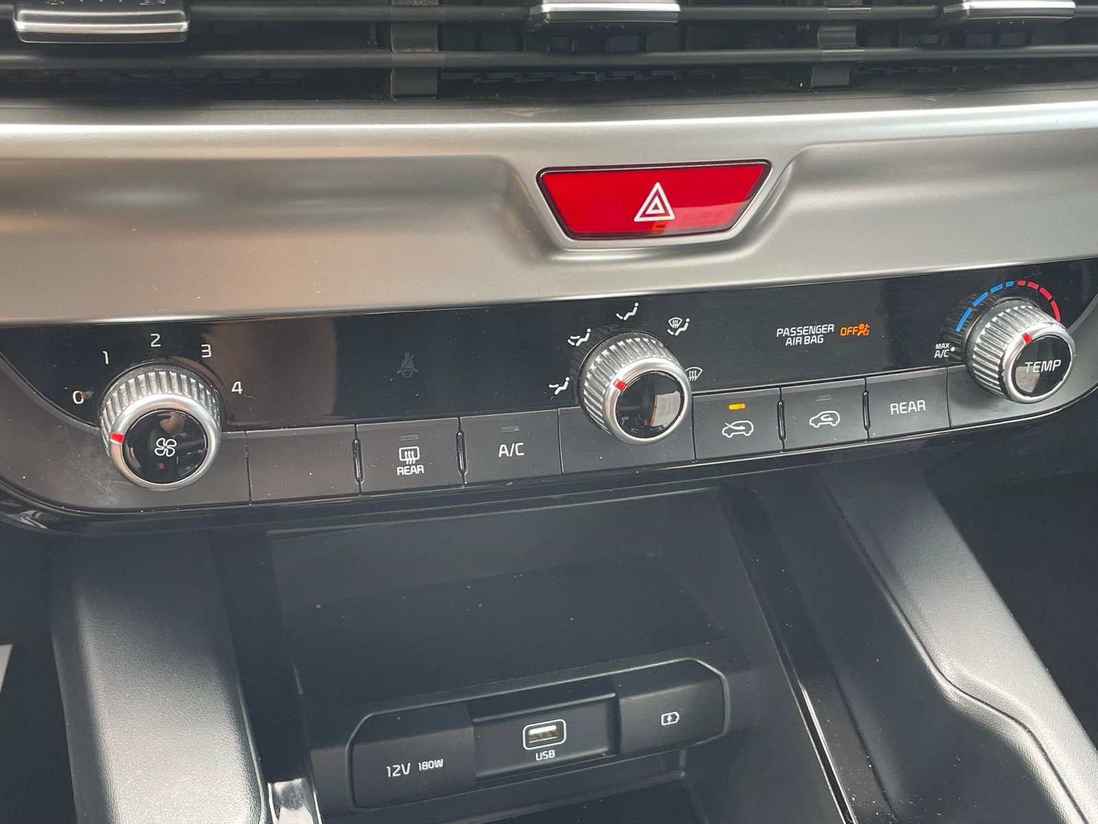 Used 2020 Kia Telluride LX FWD image 15
