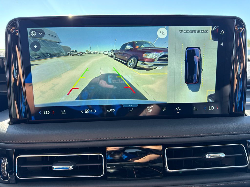 New 2027 Lincoln Aviator AWD image 10