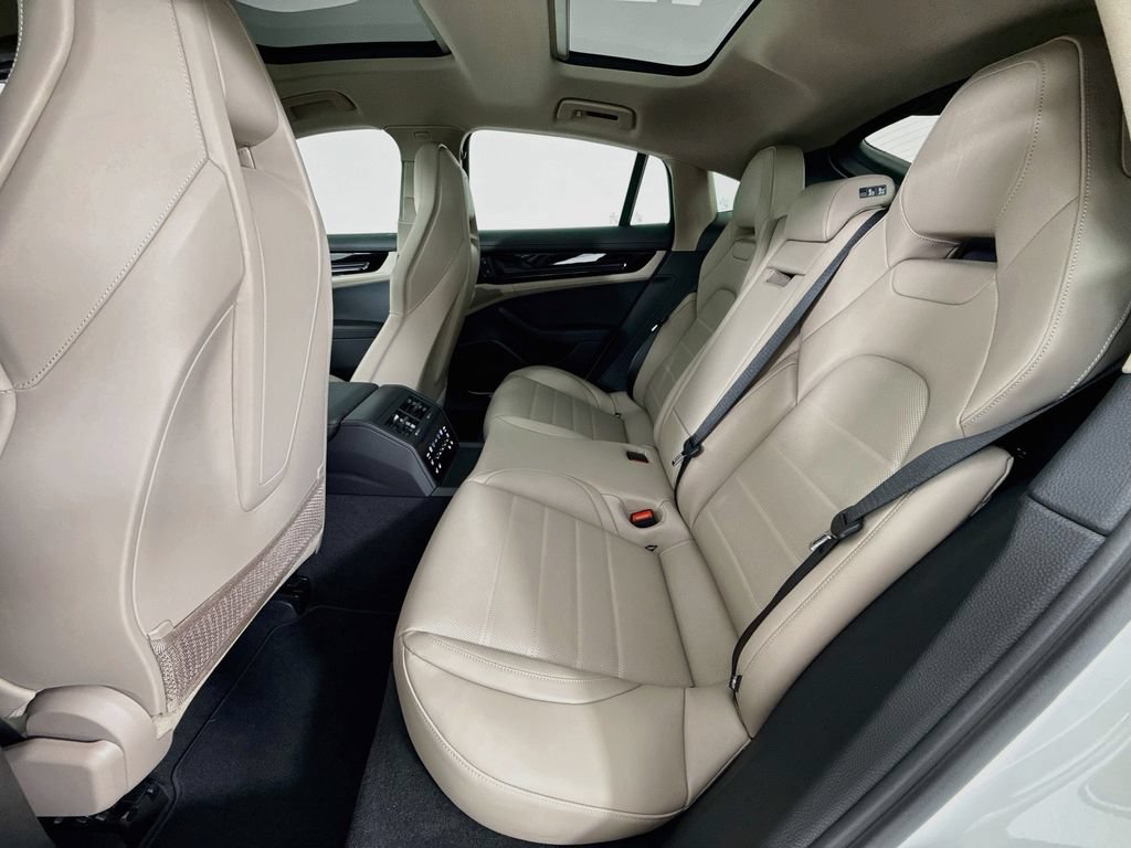 New 2026 Porsche Panamera RWD image 23