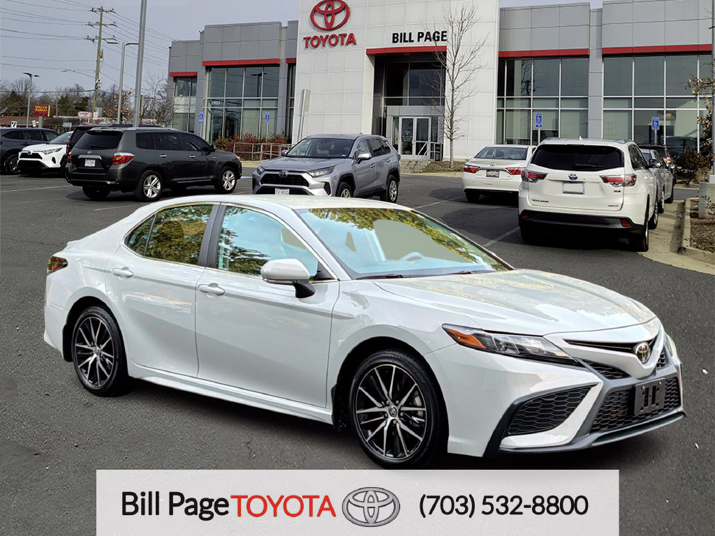 Used 2024 Toyota Camry SE