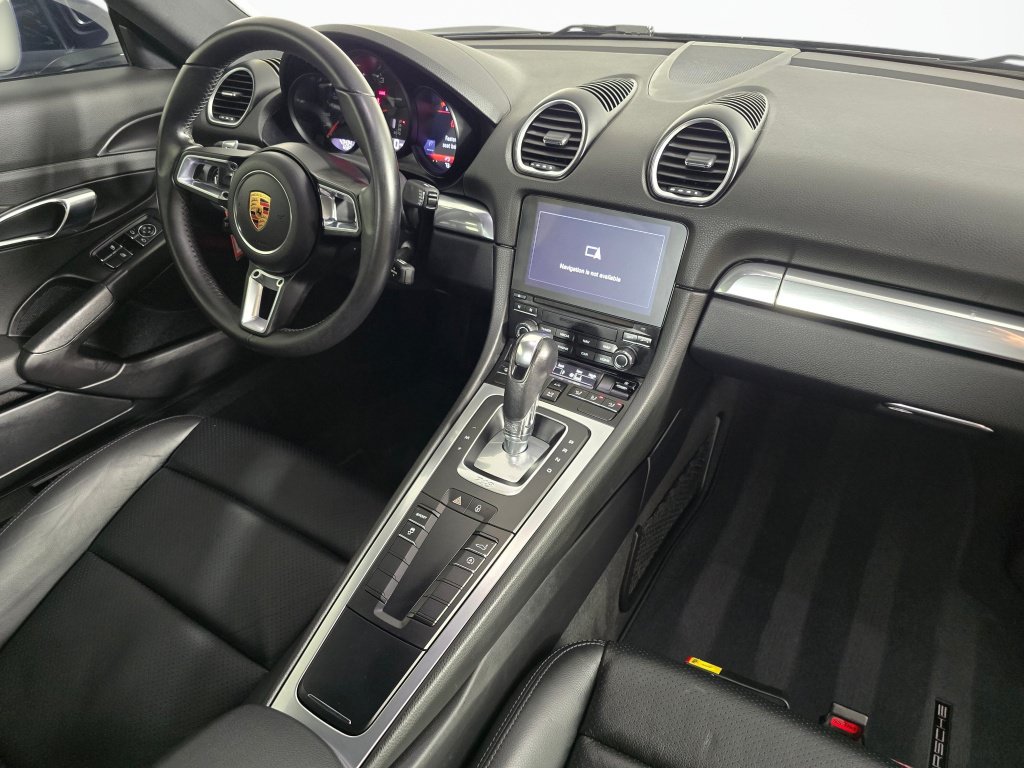 Used 2018 Porsche 718 Cayman RWD image 34