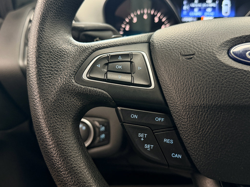 Used 2017 Ford Escape SE image 18