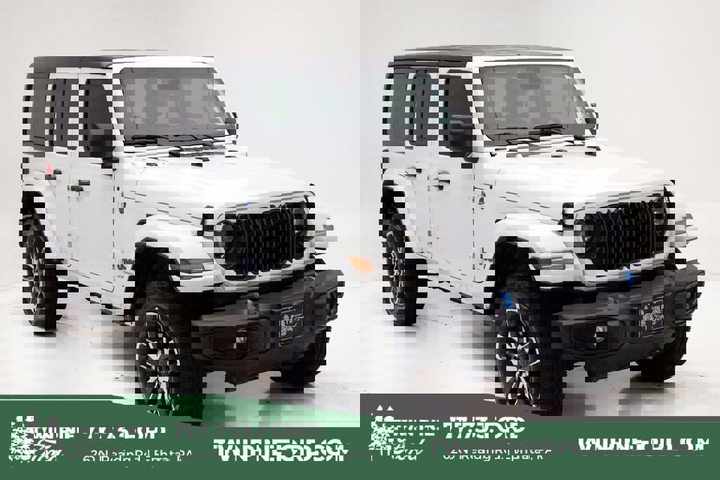 Used 2024 Jeep Wrangler Unlimited w/ Convenience Group image 1