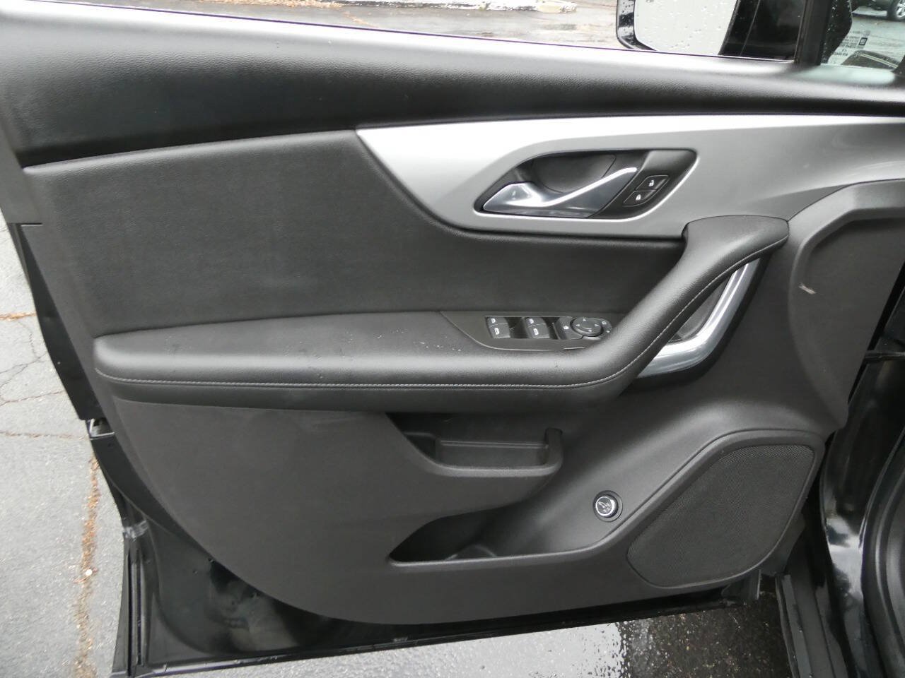 Used 2019 Chevrolet Blazer LT FWD image 20