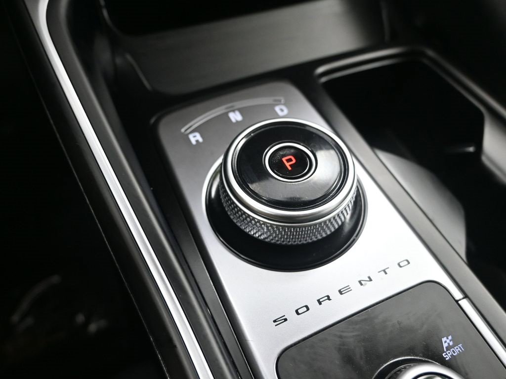 Certified 2024 Kia Sorento EX image 24