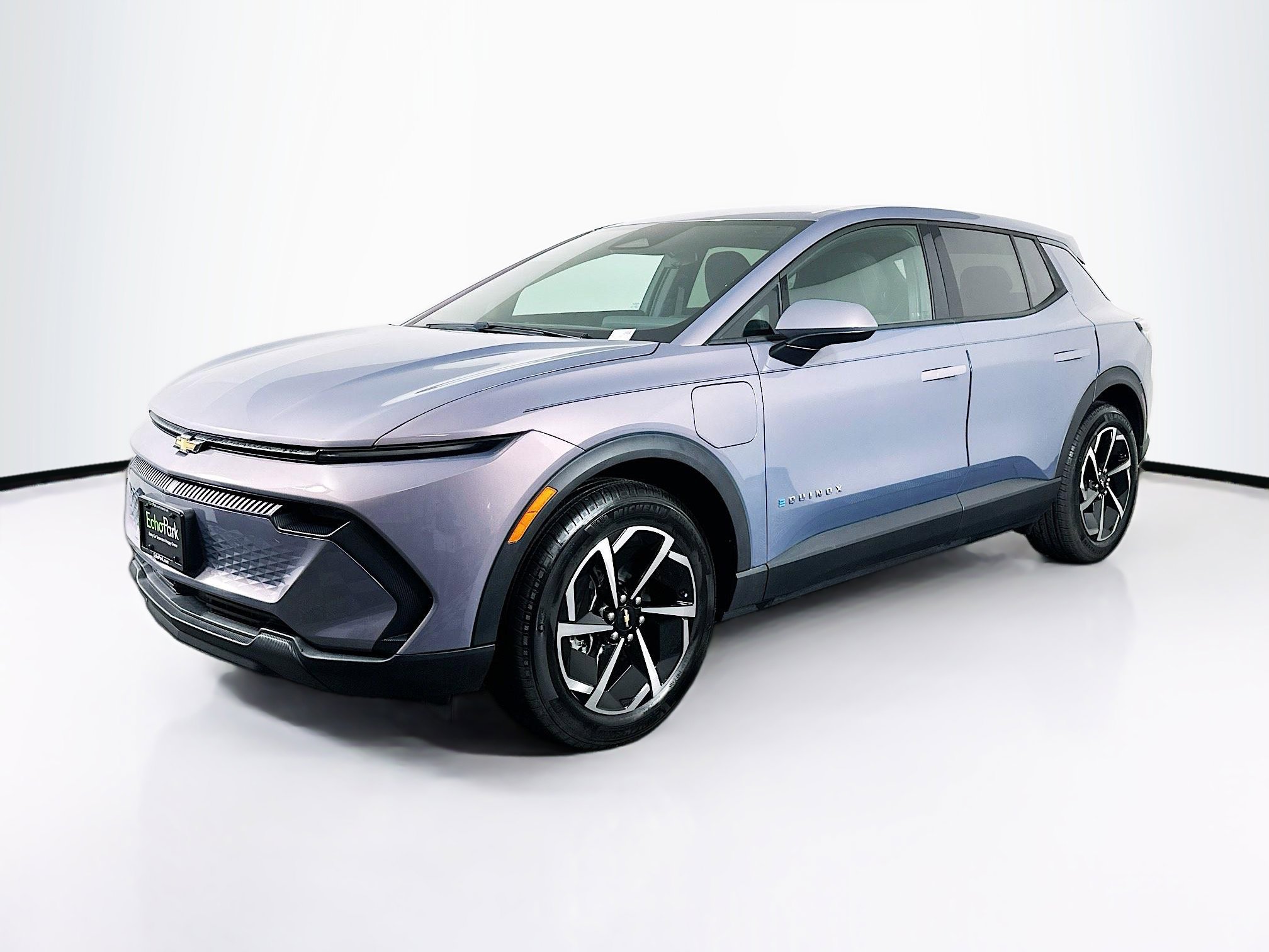 Used 2025 Chevrolet Equinox EV LT image 3