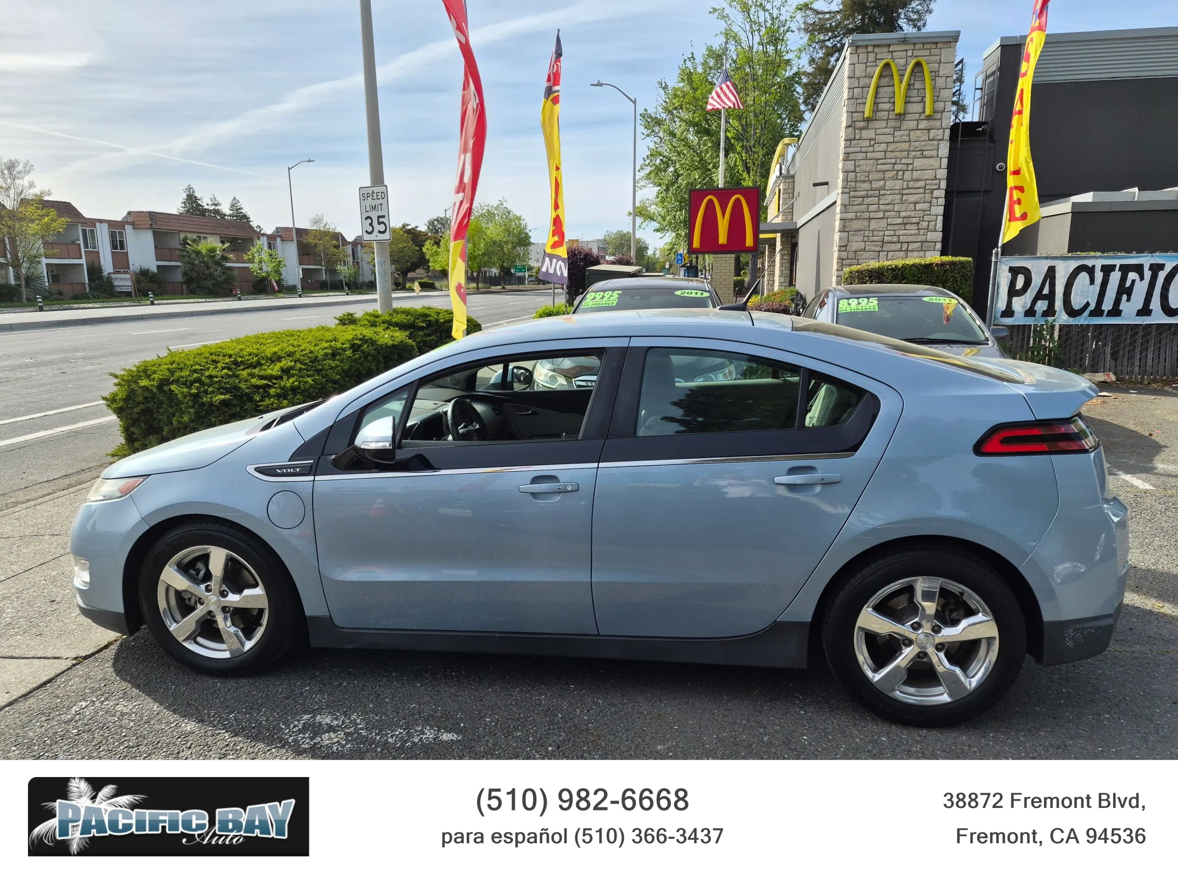 Used 2013 Chevrolet Volt Premium w/ Premium Trim Package image 4
