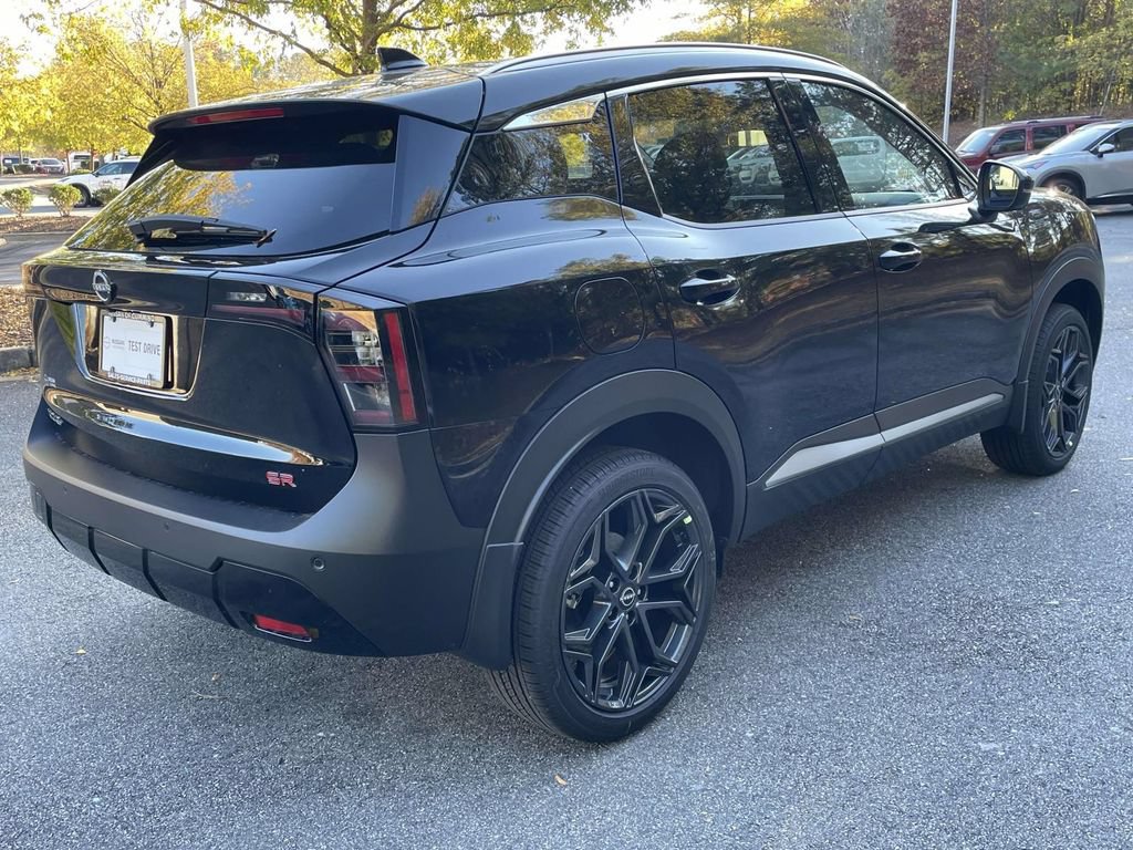 New 2026 Nissan Kicks SR w/ SR Premium Package FWD image 6