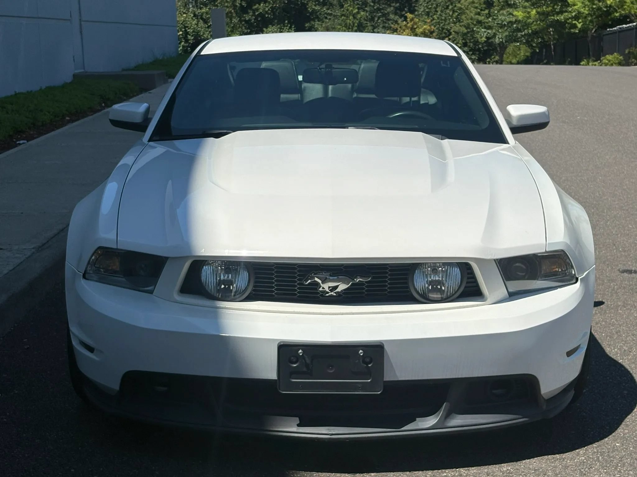 Used 2011 Ford Mustang GT Premium w/ Electronics Pkg RWD image 9