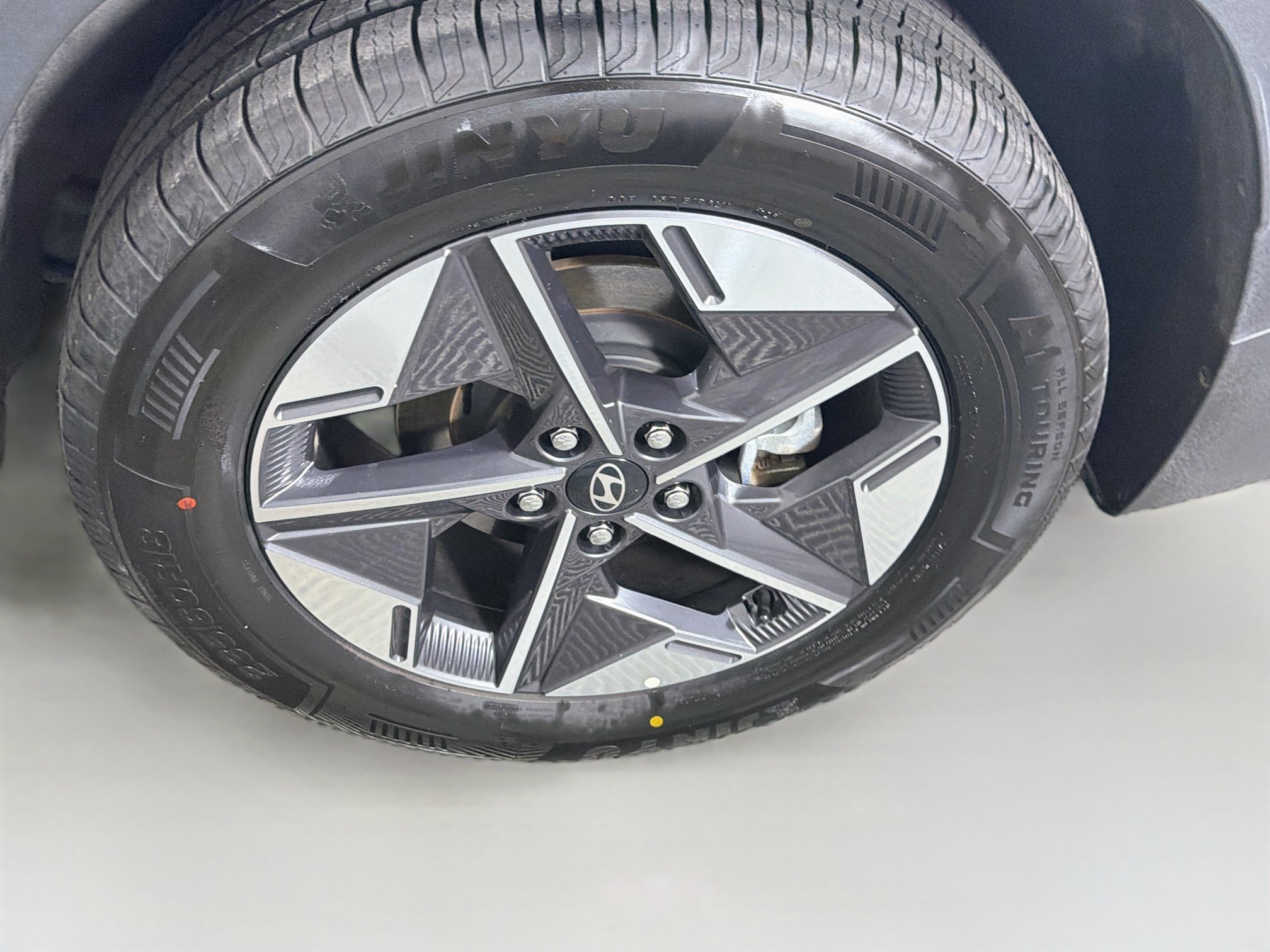 Used 2025 Hyundai Tucson SEL FWD image 11