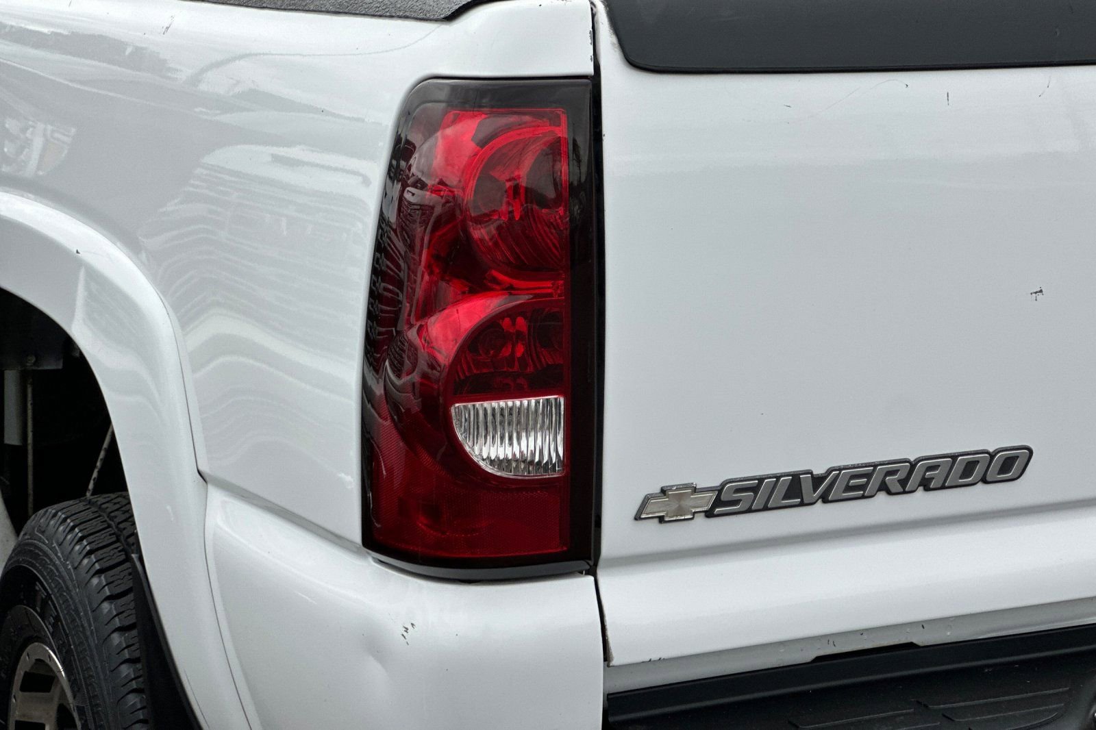 Used 2004 Chevrolet Silverado 2500 LT RWD image 24