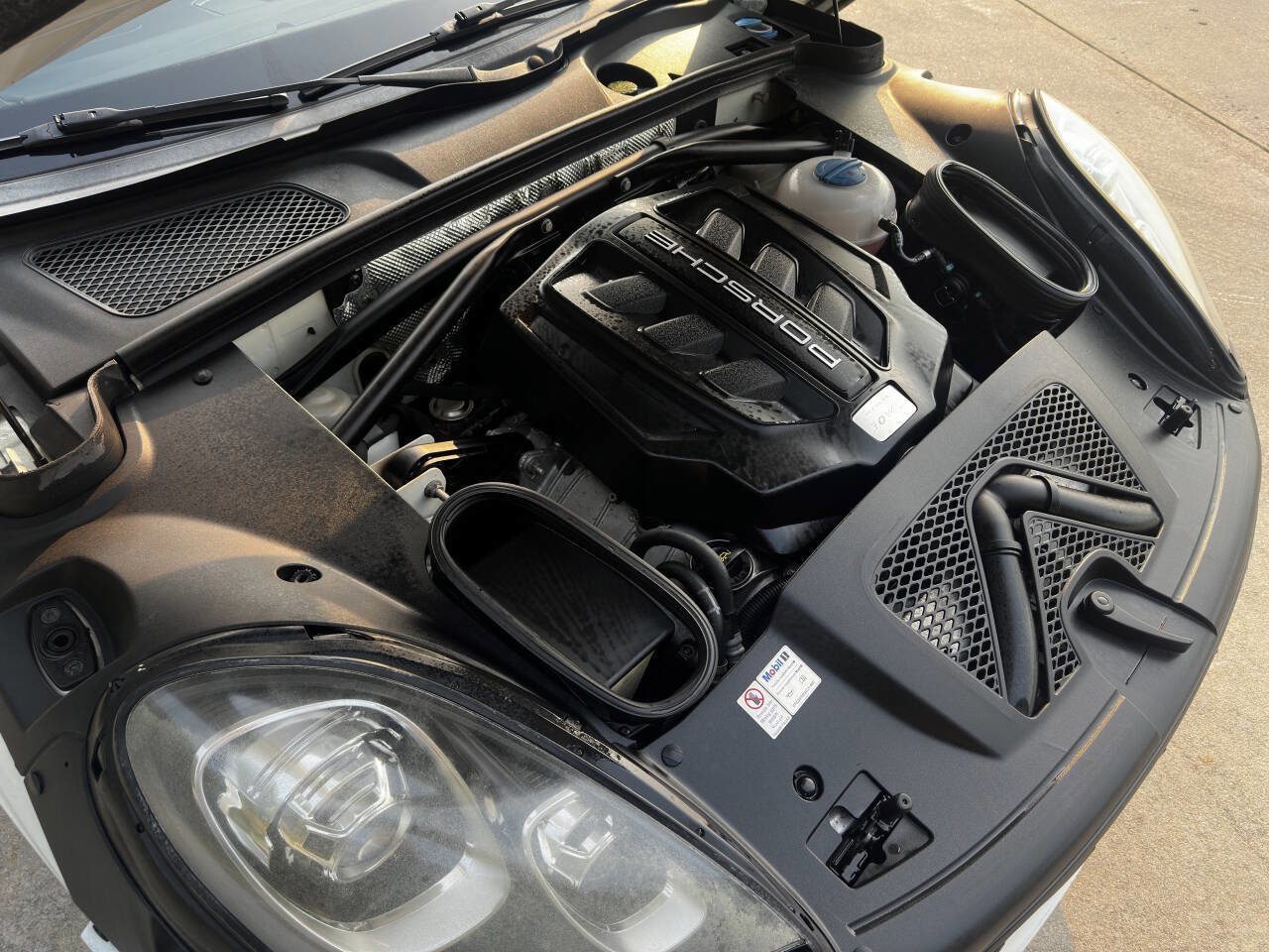 Used 2016 Porsche Macan S image 31