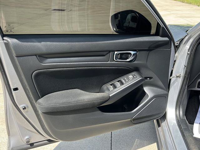 Used 2022 Honda Civic Sport image 11