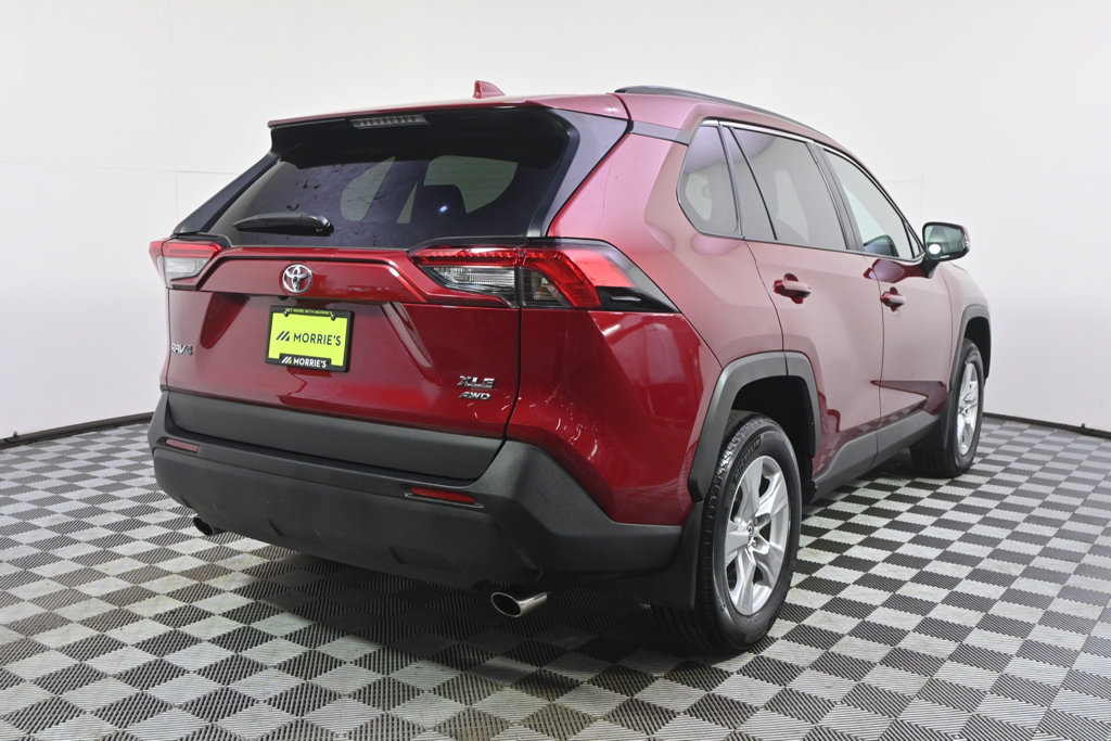Used 2021 Toyota RAV4 XLE w/ Convenience Package AWD/4WD image 6