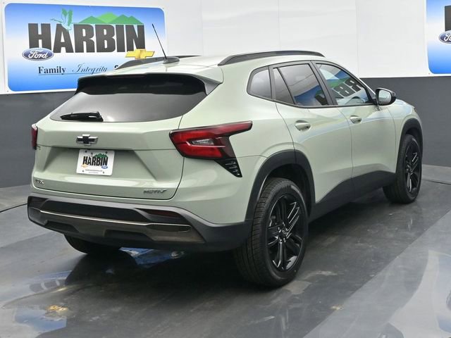 Used 2024 Chevrolet Trax ACTIV w/ Sunroof Package image 5