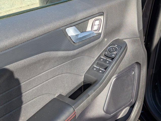 Used 2024 Ford Escape ST-Line image 14