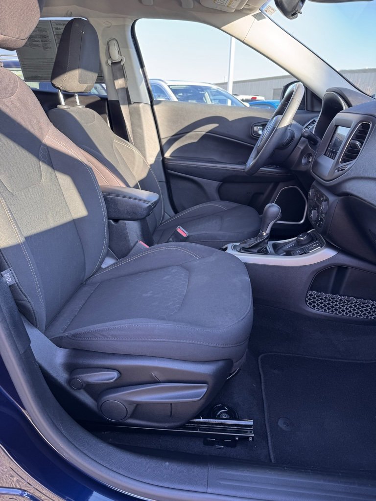 Used 2018 Jeep Compass Sport w/ Tech Group image 13