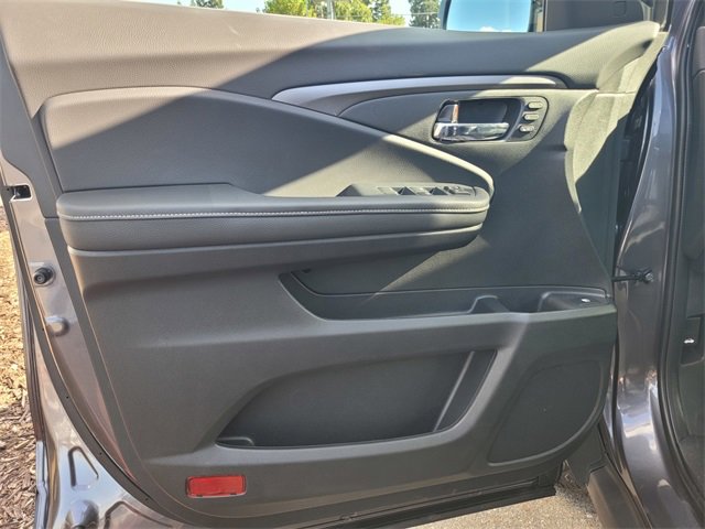 New 2025 Honda Ridgeline RTL image 7