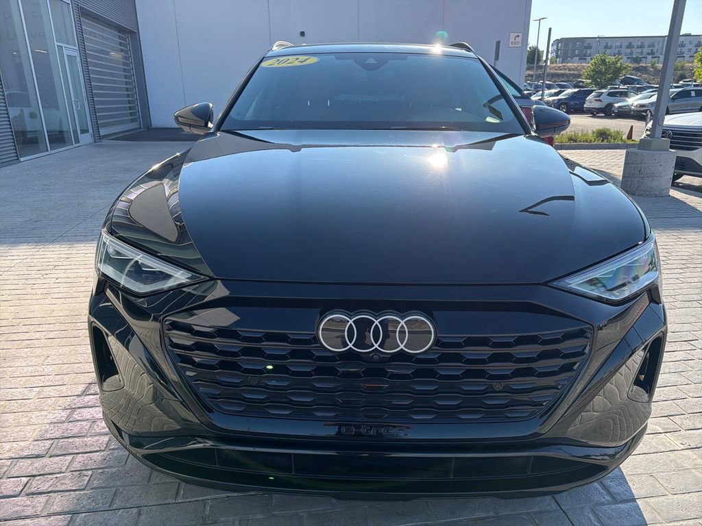 Used 2024 Audi Q8 e-tron Premium Plus AWD/4WD image 8