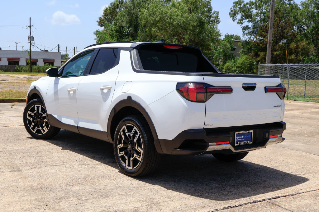 Certified 2025 Hyundai Santa Cruz Limited AWD/4WD image 2
