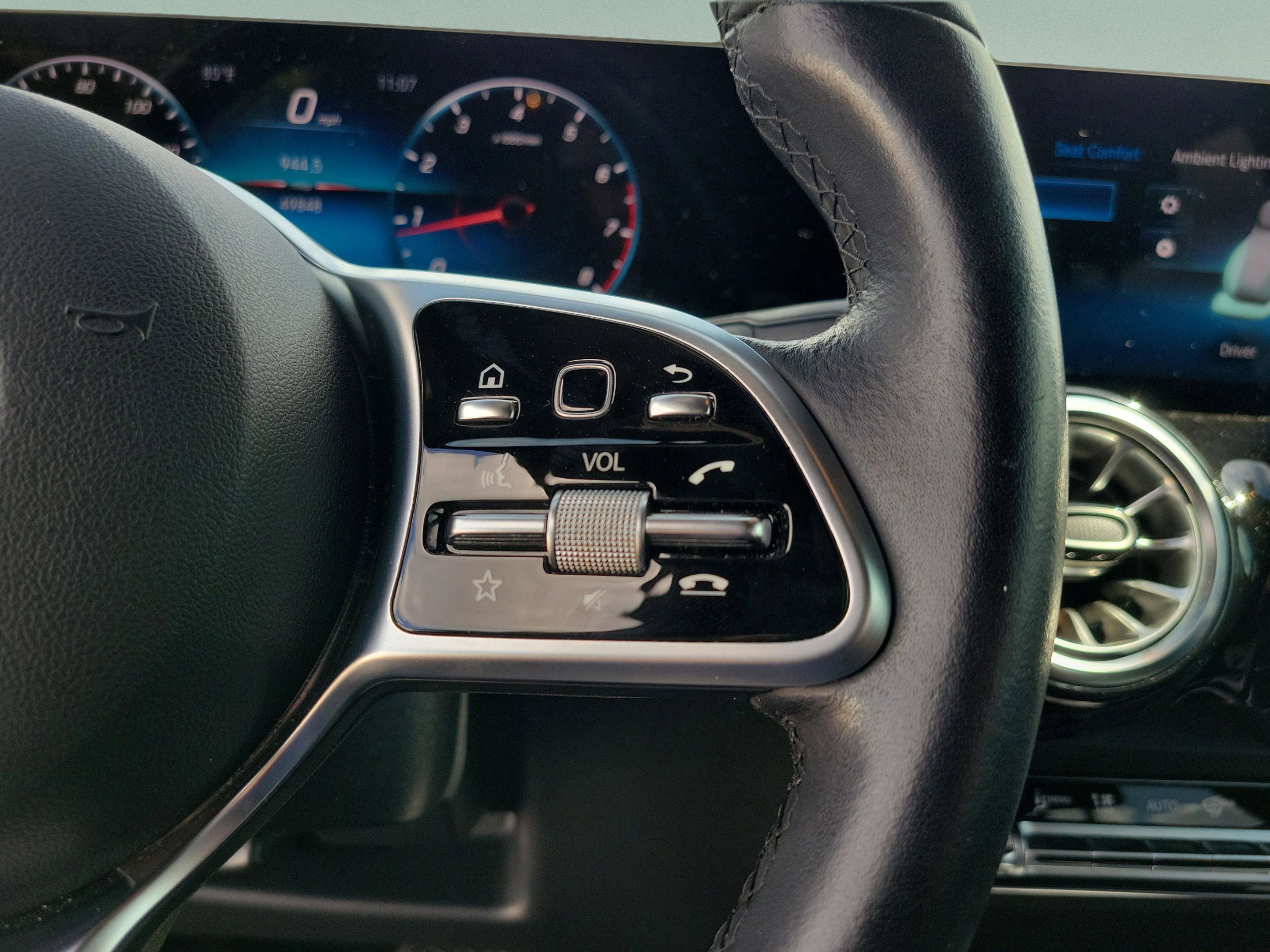 Certified 2022 Mercedes-Benz GLB 250 image 23