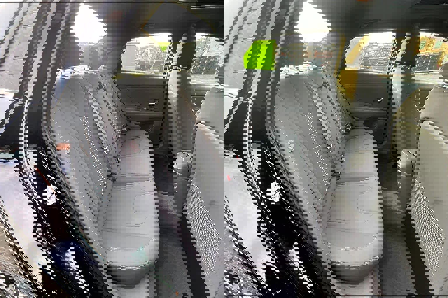 Used 2024 Hyundai Elantra SEL w/ Convenience Package image 20