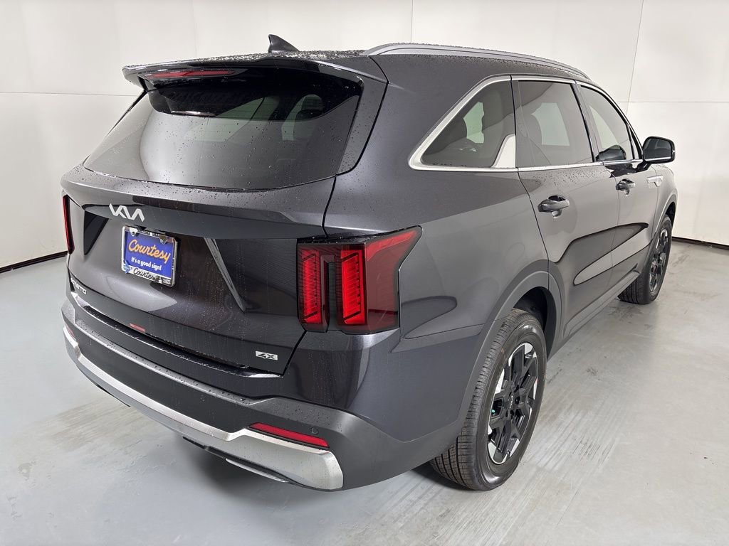 New 2026 Kia Sorento S image 8