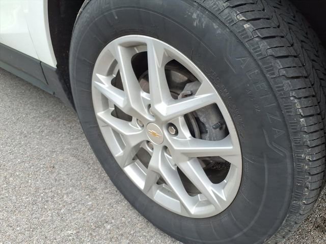 Used 2023 Chevrolet Equinox LT image 4