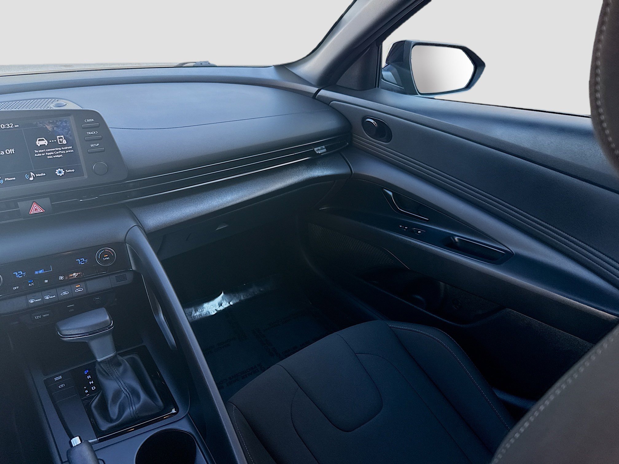 Used 2025 Hyundai Elantra Sport image 19