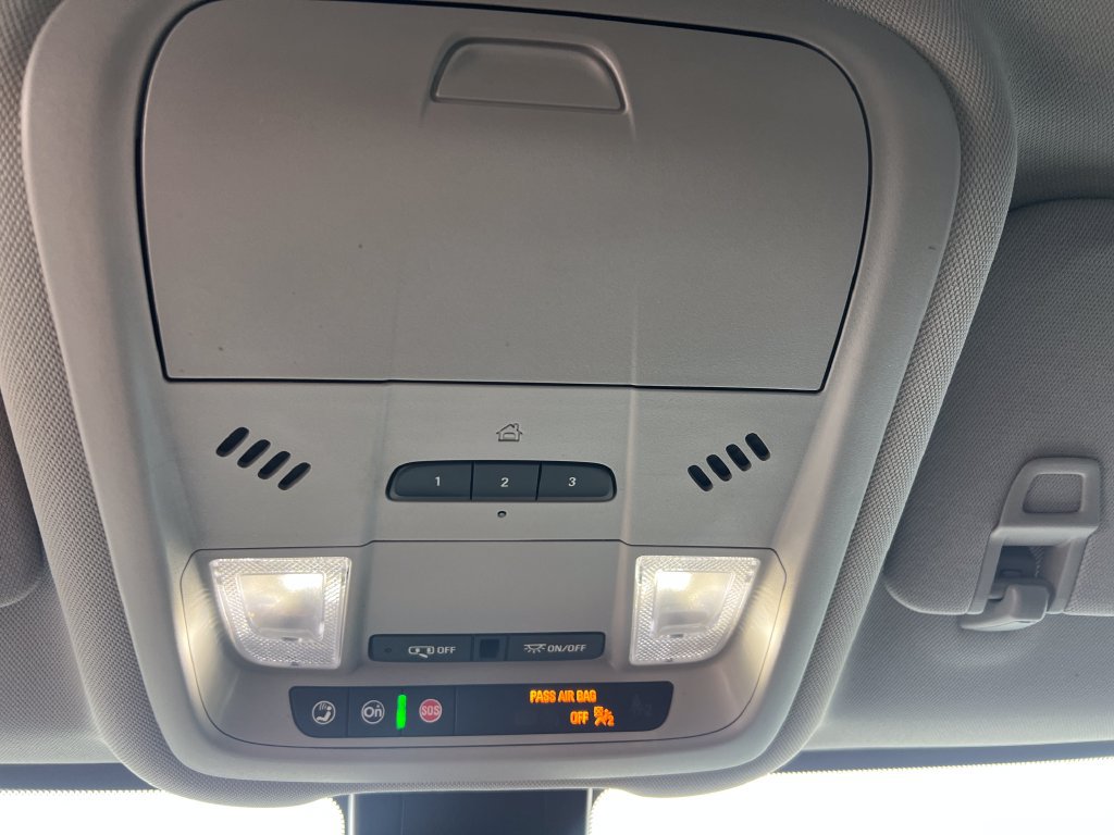 Used 2022 GMC Terrain SLT w/ Tech Package AWD/4WD image 23
