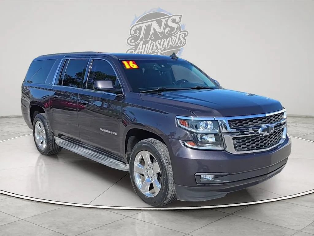 Used 2016 Chevrolet Suburban LT w/ Luxury Package AWD/4WD image 3
