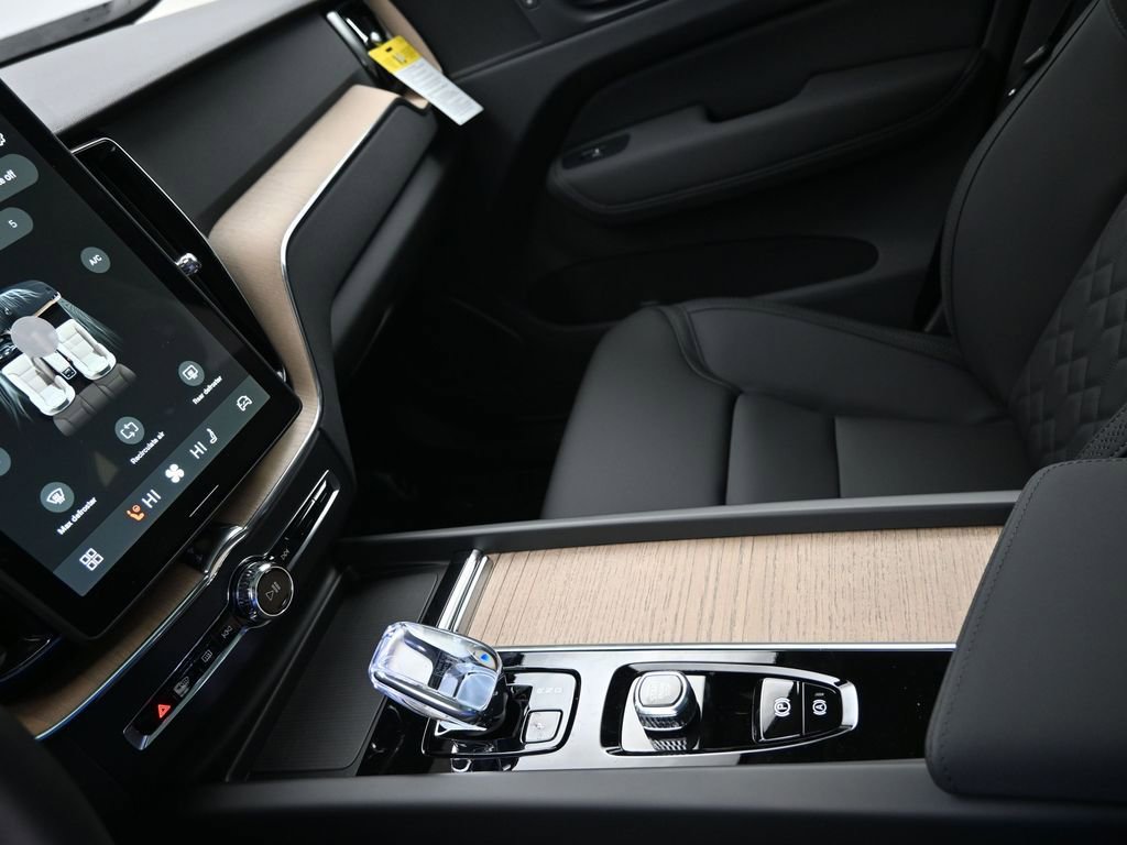 New 2026 Volvo XC60 T8 Plus w/ Protection Package Premier image 17