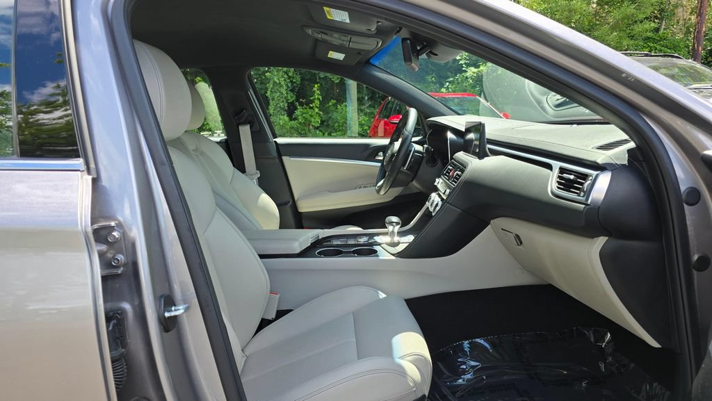 Used 2023 Genesis G70 2.0T AWD/4WD image 10