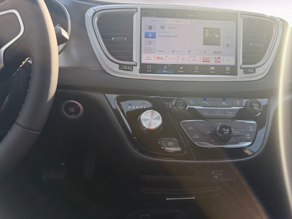 New 2026 Chrysler Voyager LX image 11