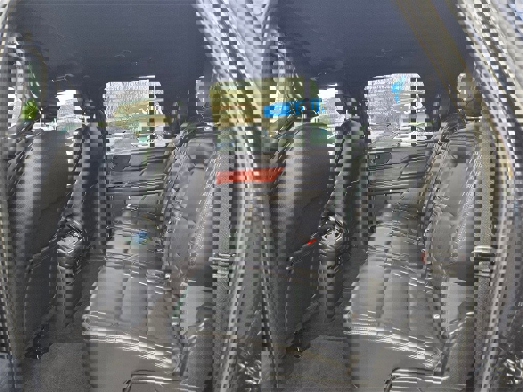 Used 2024 Lincoln Navigator L Premiere image 10