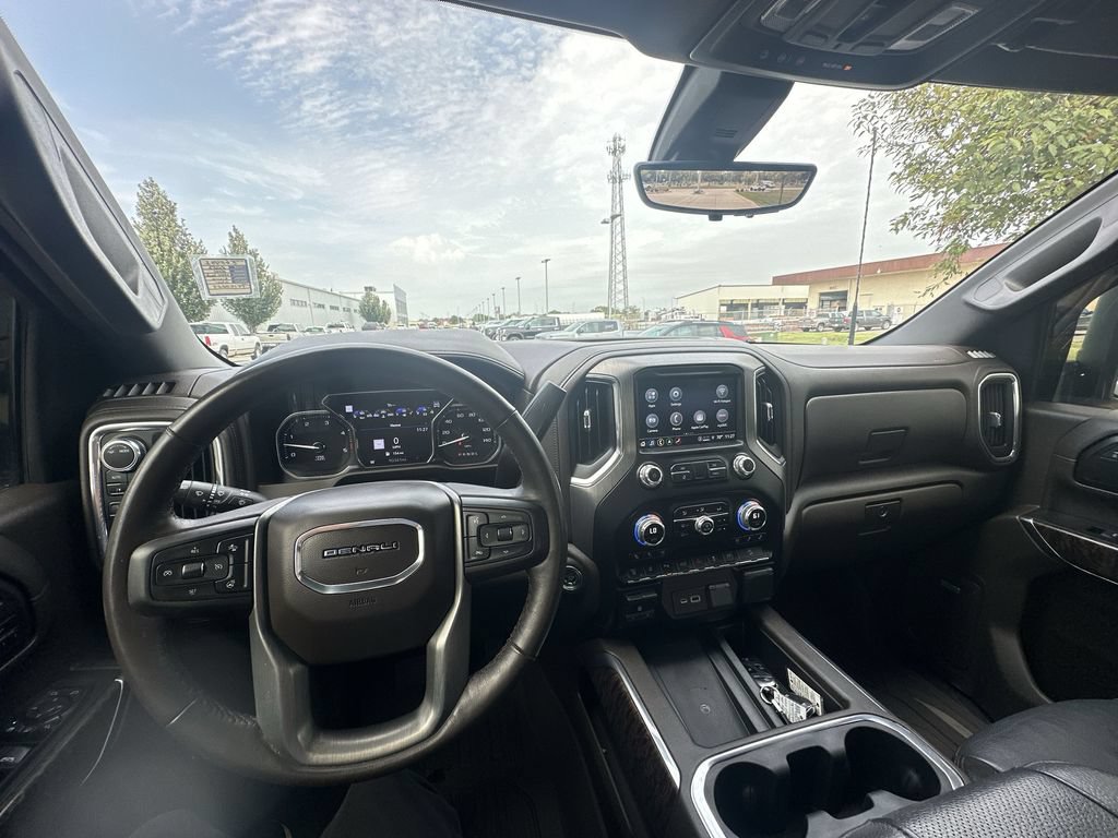 Used 2023 GMC Sierra 2500 Denali w/ Technology Package AWD/4WD image 10