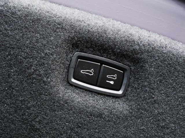 New 2026 Porsche Taycan RWD image 34
