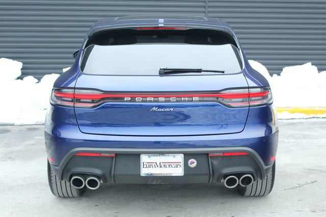 Certified 2024 Porsche Macan image 7