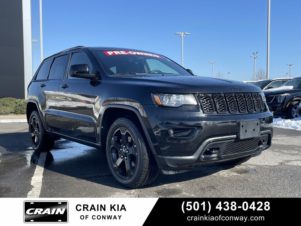 Used 2018 Jeep Grand Cherokee Laredo image 1
