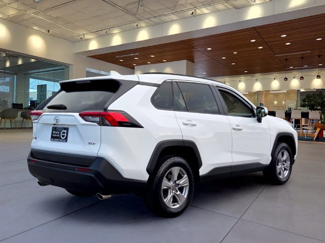 Used 2025 Toyota RAV4 XLE FWD image 5